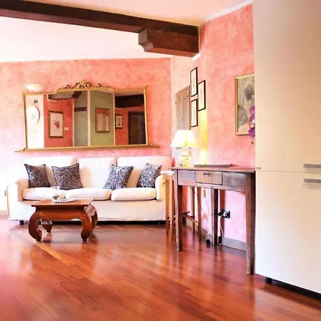 Luci Balkon-ferienwohnung Apartament Gravedona